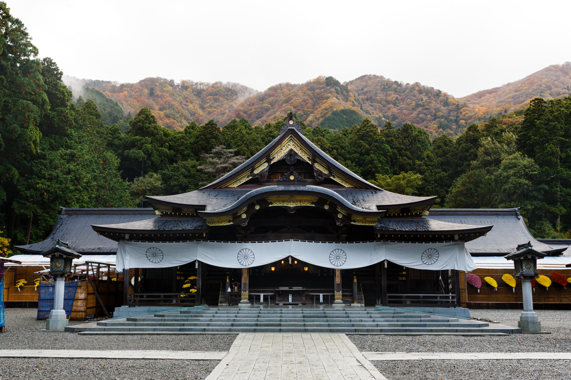 弥彦神社1.jpg